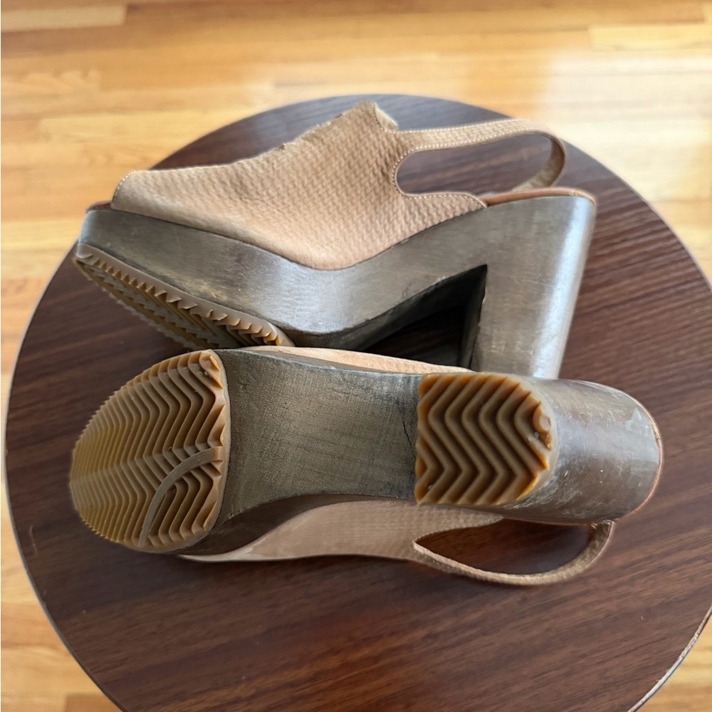 Rachel Comey Tan Peep-Toe Mules 🤎 Size 7 🤎 Bedt Offer Accepted! - Picture 6 of 11